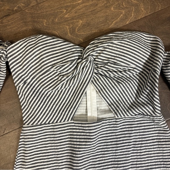 Chic Striped Long Sleeve Dress - Picture 3 of 6